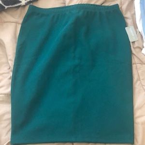 Plus size forever 21 knee length skirt size 2x NWT